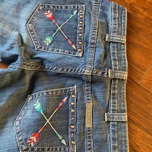 Like new cowgirl tuff jeans 28x33
